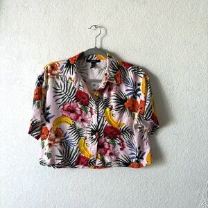 Forever 21 Tropical Print Button Down crop top